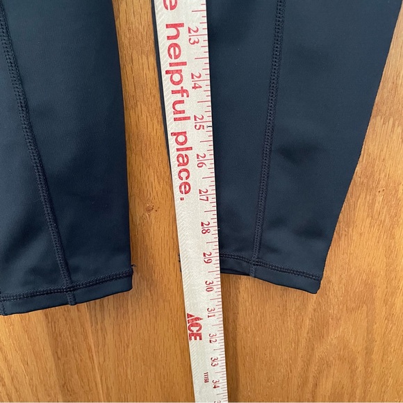 KUHL Skulpt Skinny Pants - Black - Size Medium - Picture 5 of 9